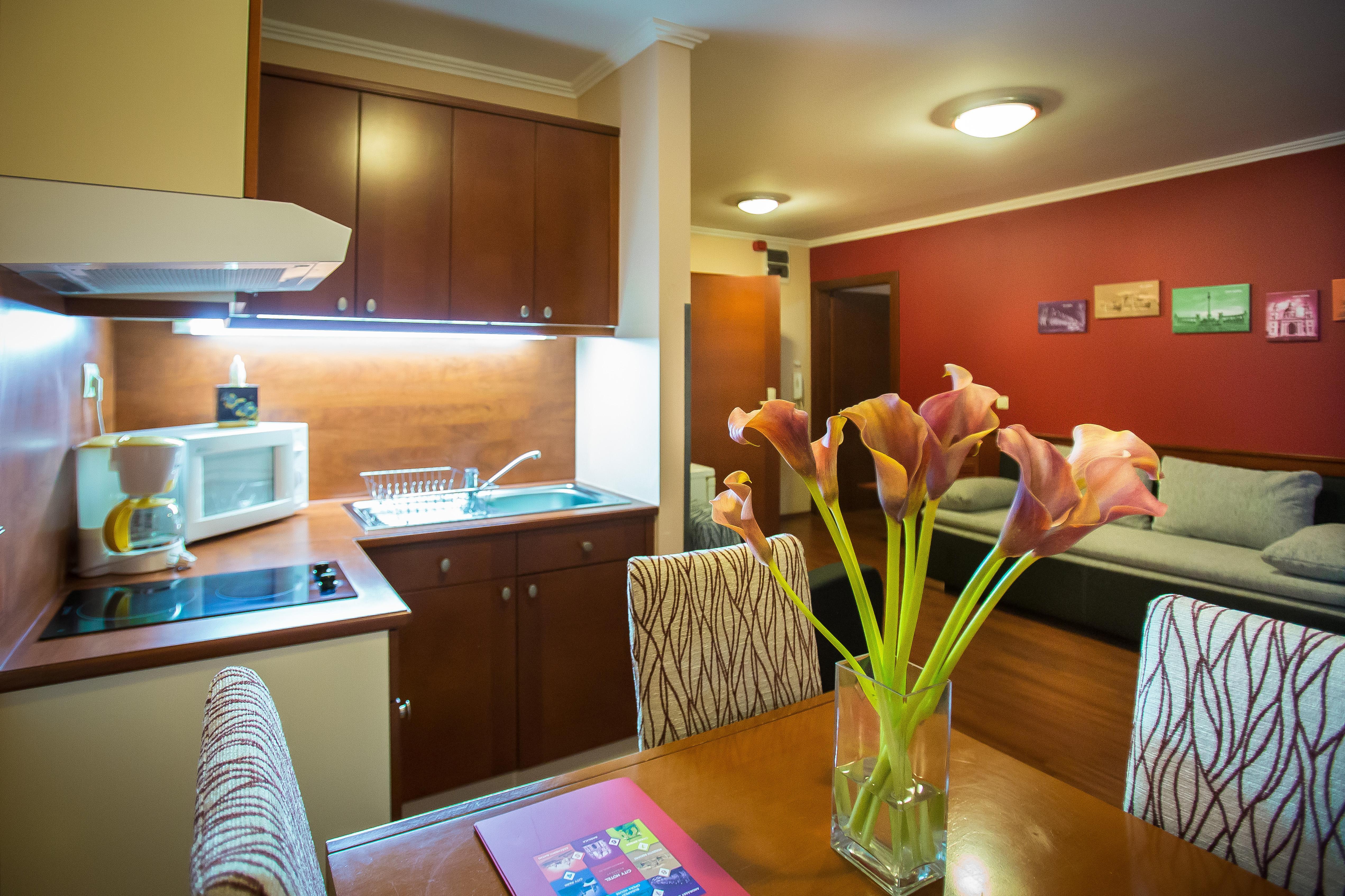ซิตี้-โฮเต็ล บูดาเปส Aparthotel บูดาเปสต์ ภายนอก รูปภาพ