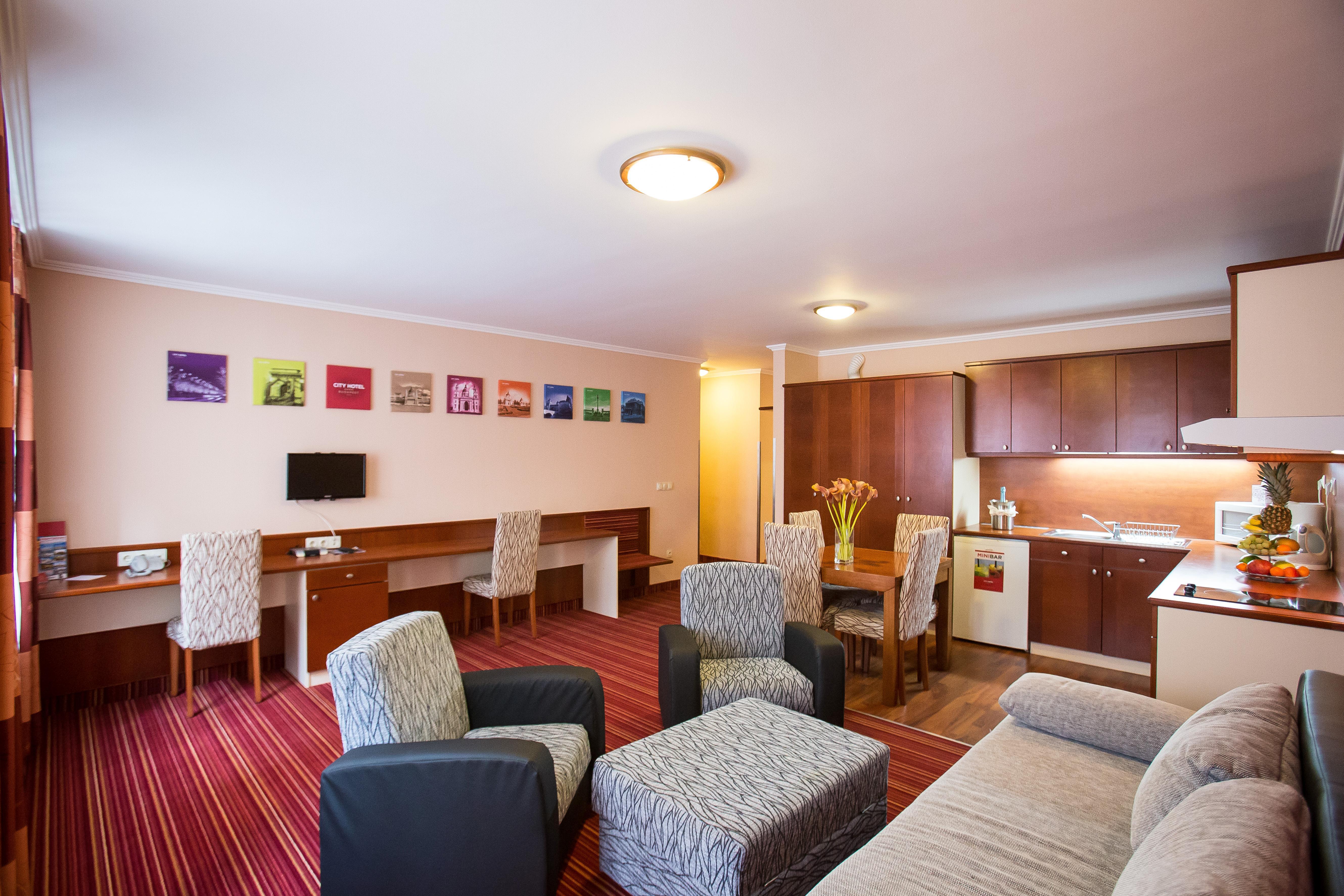 ซิตี้-โฮเต็ล บูดาเปส Aparthotel บูดาเปสต์ ภายนอก รูปภาพ
